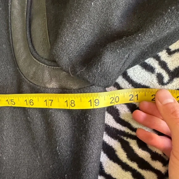 Saint Laurent Paris mono black teddy size F38 - Picture 3 of 9